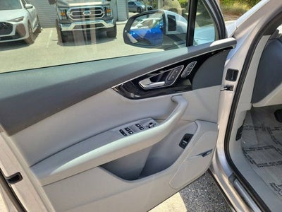 2019 Audi Q7 55 SE Premium Plus