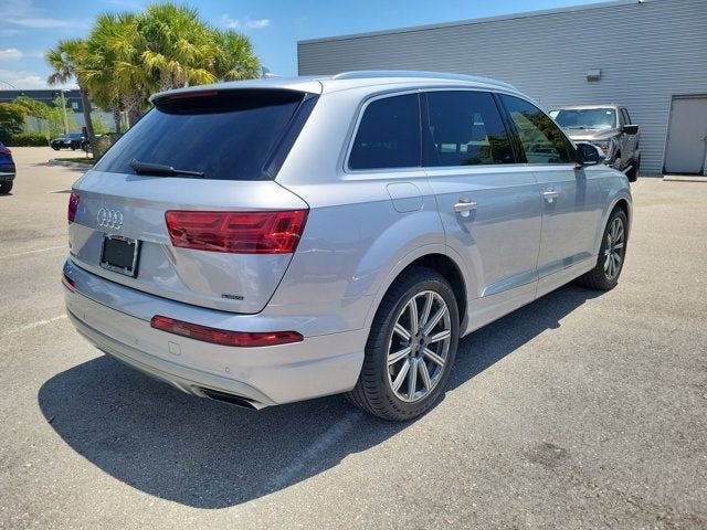 2019 Audi Q7 55 SE Premium Plus