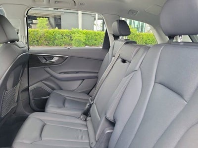 2023 Audi Q7 45 Premium Plus