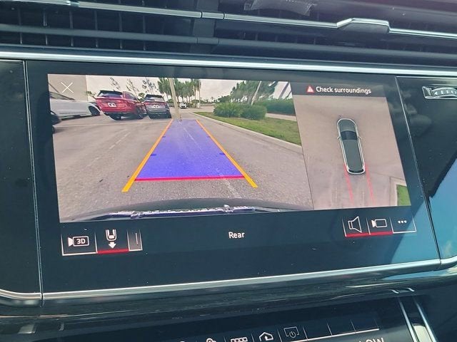 2023 Audi Q7 45 Premium Plus