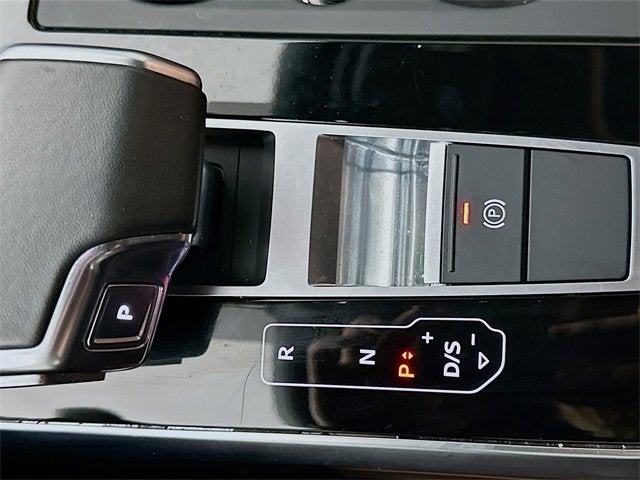 2023 Audi Q7 Premium Plus