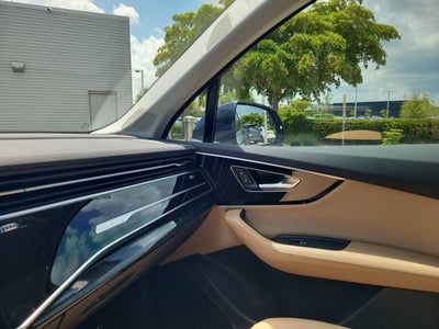 2023 Audi Q7 45 Premium Plus