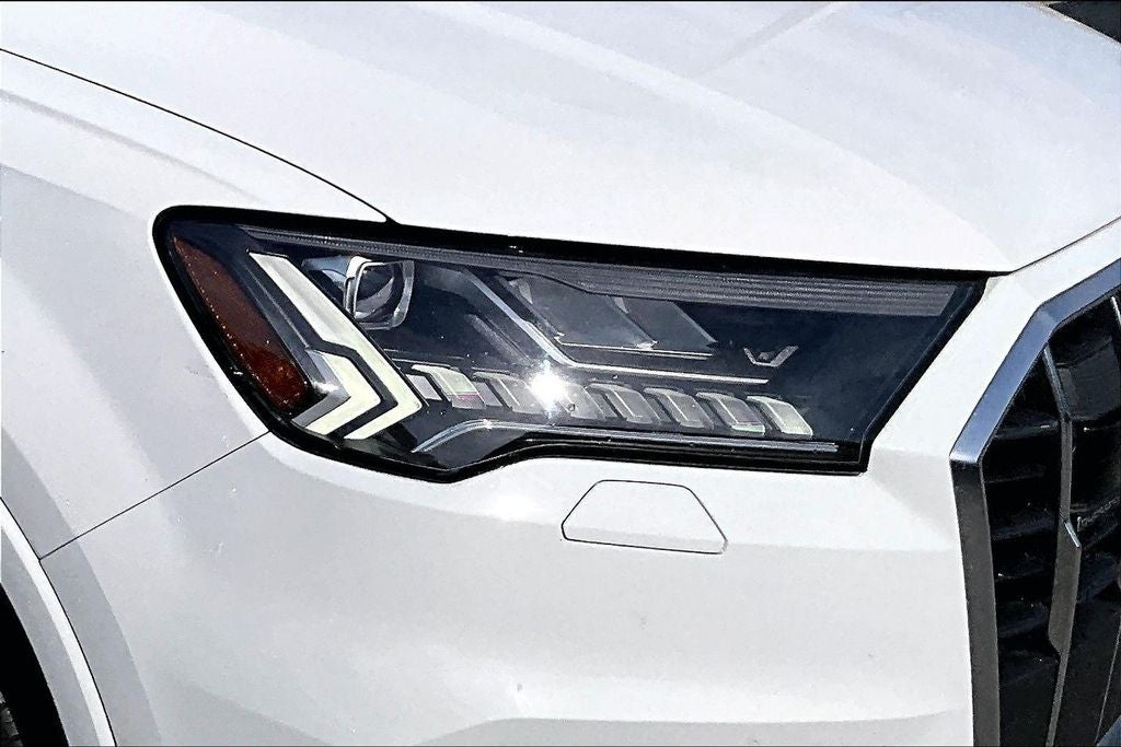 2023 Audi Q7 45 Premium Plus quattro
