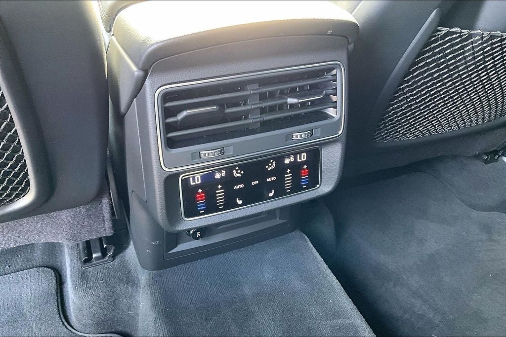 2023 Audi Q7 45 Premium Plus quattro