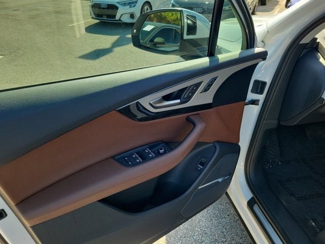 2019 Audi Q7 45 Premium Plus