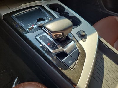 2019 Audi Q7 45 Premium Plus