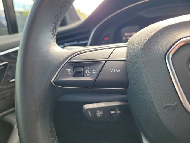 2022 Audi Q7 45 Premium Plus