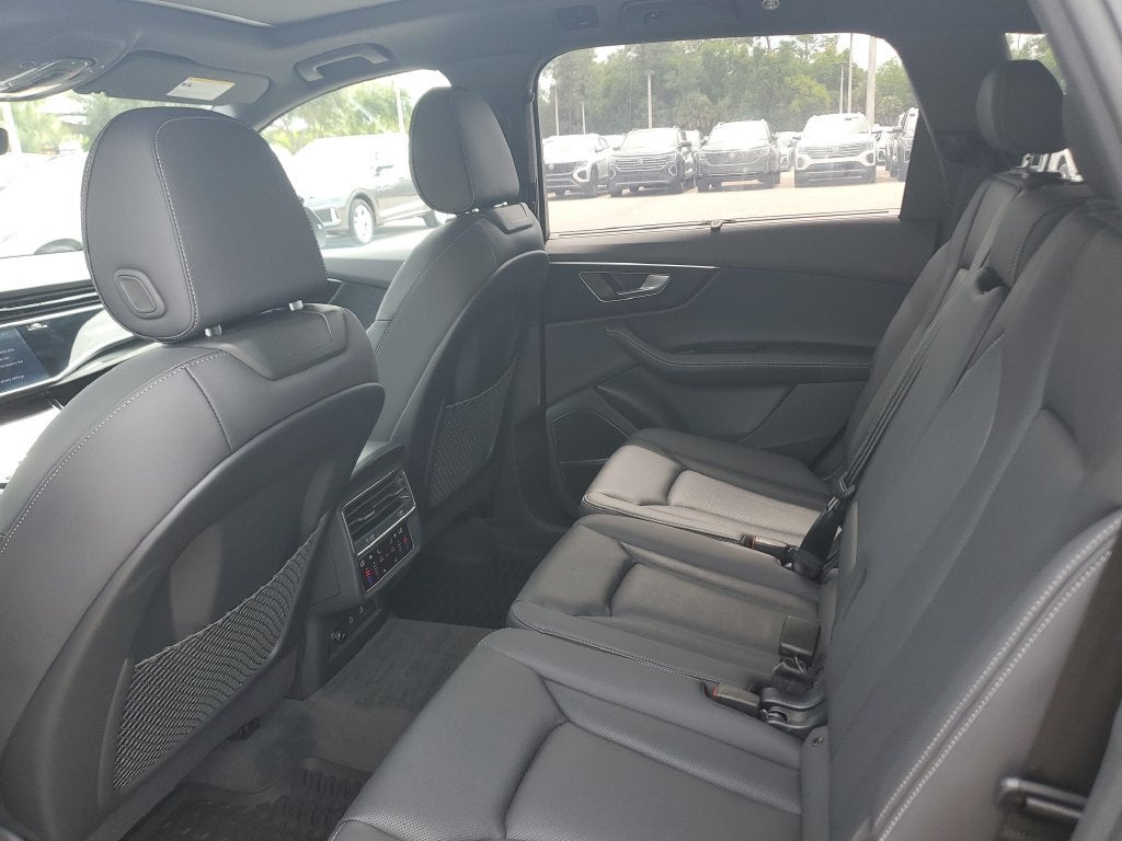 2025 Audi Q7 55 Premium Plus quattro