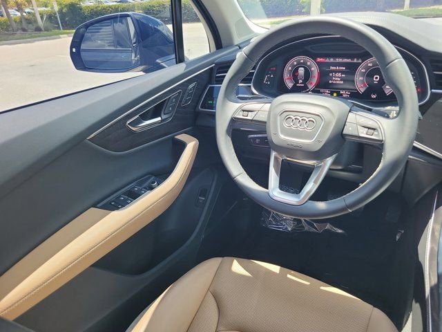 2025 Audi Q7 55 Premium Plus