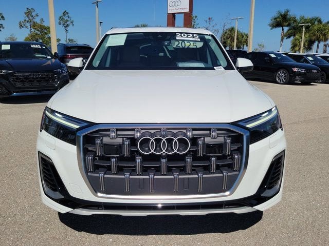 2025 Audi Q7 55 Premium Plus