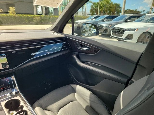 2021 Audi Q7 55 Premium Plus