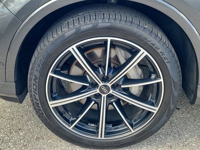 2021 Audi Q7 55 Premium Plus