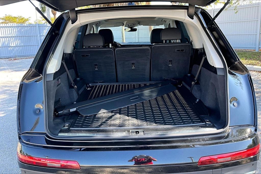 2023 Audi Q7 55 Premium Plus quattro