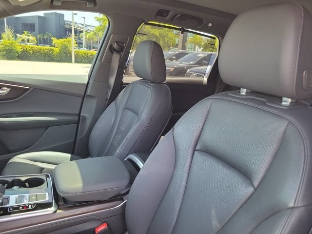 2023 Audi Q7 55 Premium Plus
