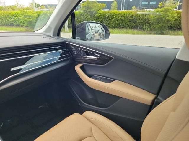 2025 Audi Q7 55 Prestige