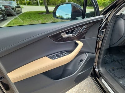 2025 Audi Q7 55 Prestige