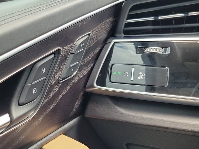2025 Audi Q7 55 Prestige