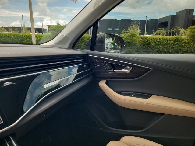 2025 Audi Q7 55 Prestige