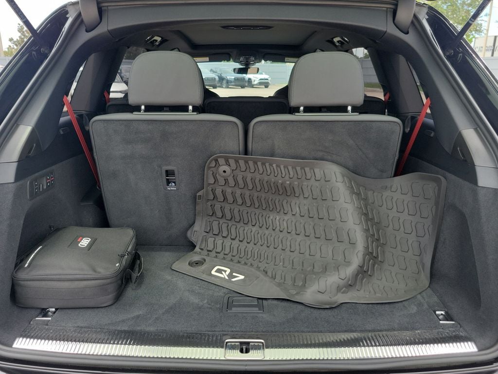 2026 Audi Q7 55 Prestige quattro