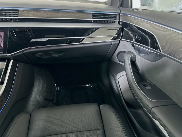 2025 Audi A8 L 55