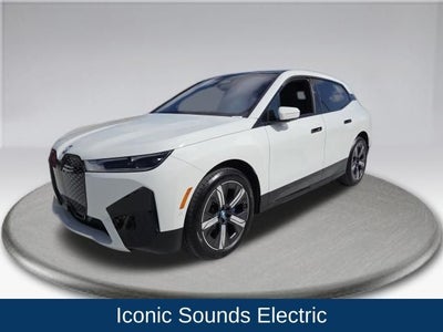 2025 BMW iX xDrive50