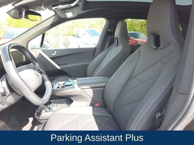 2025 BMW iX xDrive50