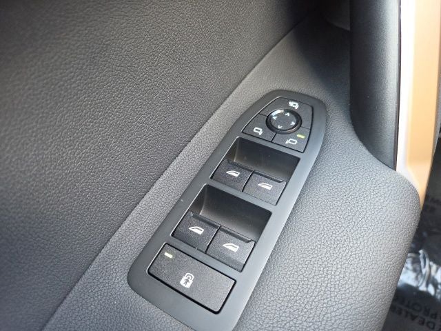 2025 BMW iX xDrive50