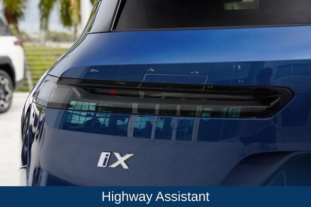 2025 BMW iX xDrive50