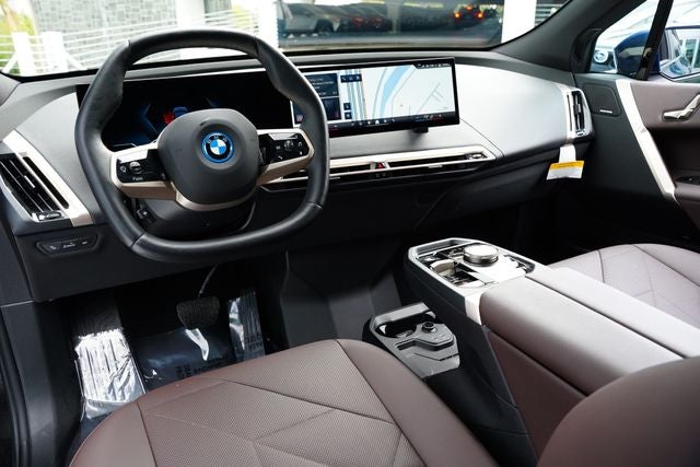 2025 BMW iX xDrive50