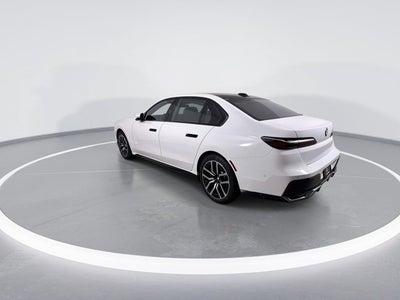 2025 BMW 7 Series 740i