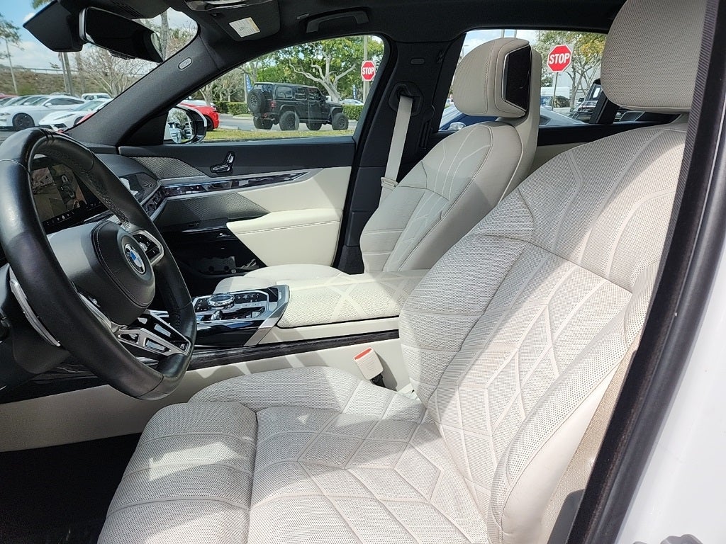 2023 BMW 7 Series 760i xDrive