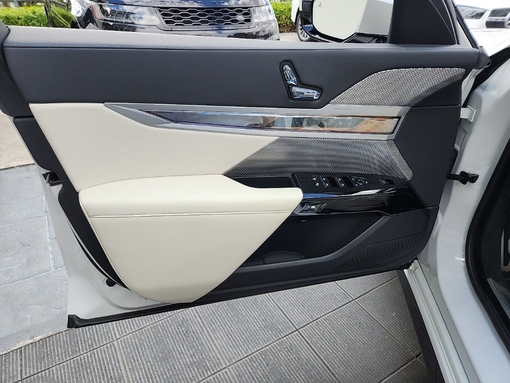 2023 BMW 7 Series 760i xDrive