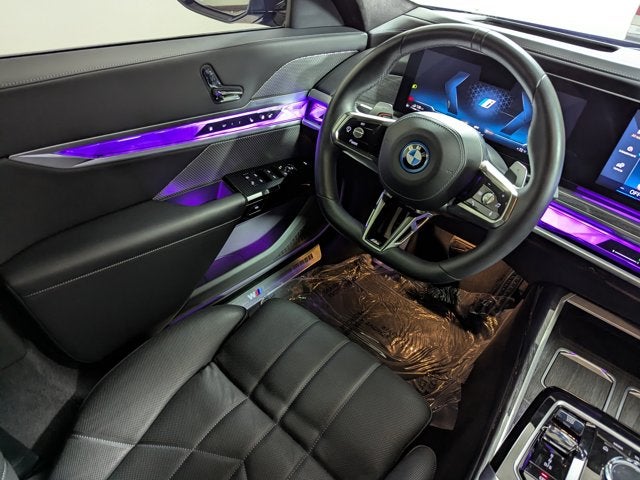 2024 BMW 7 Series 750e xDrive Plug-In Hybrid