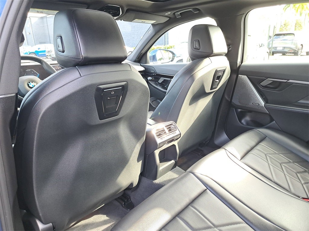 2025 BMW 5 Series 530i