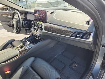 2022 BMW 5 Series 530i