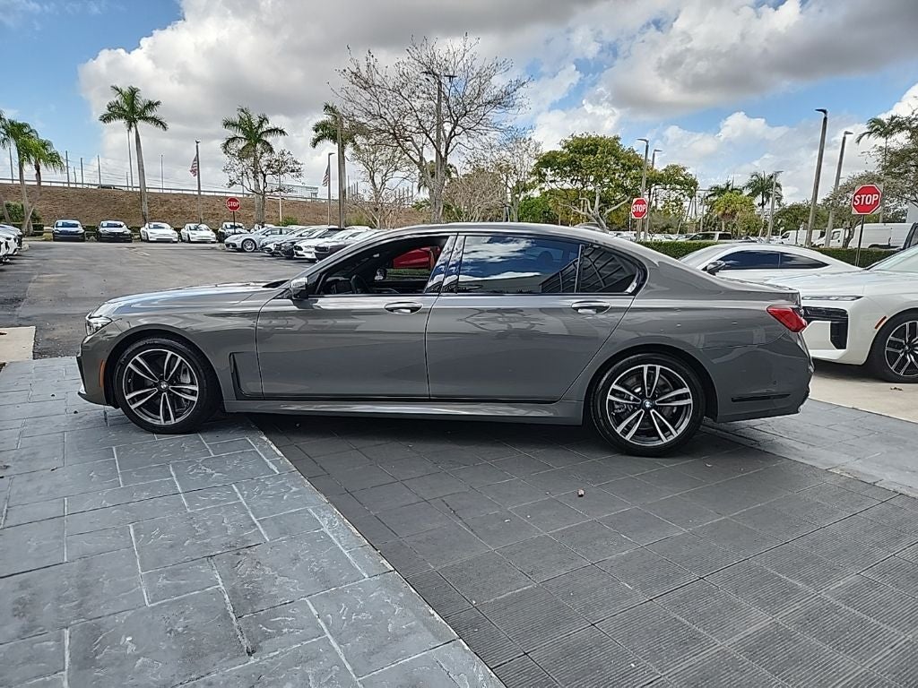 2020 BMW 7 Series 750i xDrive M SPORT, EXECUTIVE PACKAGE, & MORE!!