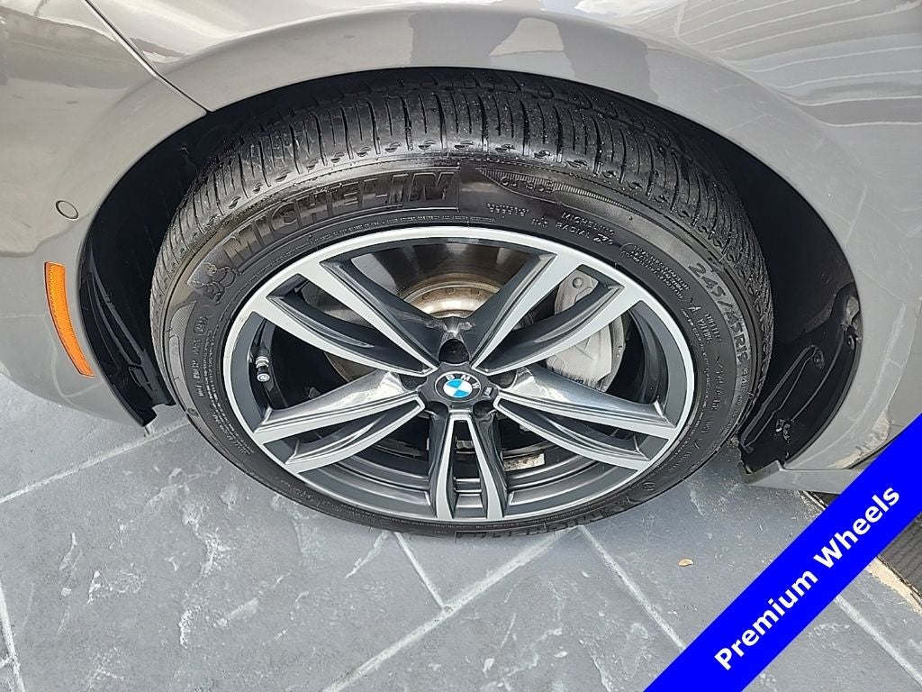 2020 BMW 7 Series 750i xDrive M SPORT, EXECUTIVE PACKAGE, & MORE!!