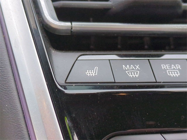 2025 BMW 8 Series 840i