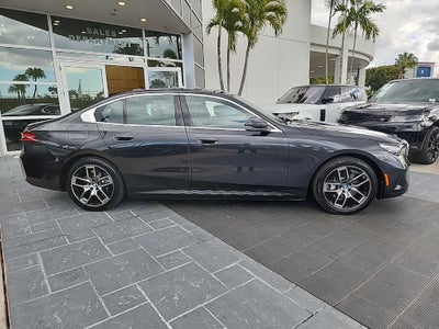 2025 BMW i5 eDrive40