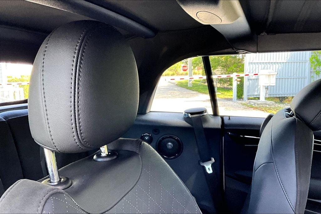 2024 MINI John Cooper Works Iconic