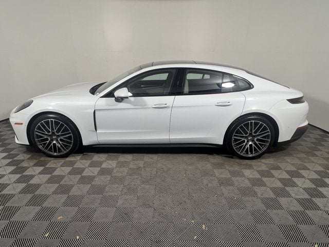 2026 Porsche Panamera 4 AWD