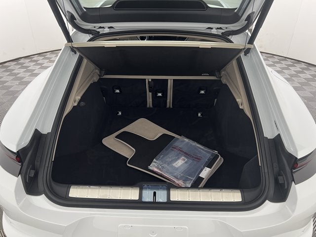 2026 Porsche Panamera 4 AWD