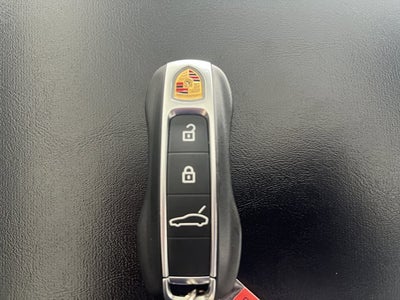 2026 Porsche Panamera 4 AWD
