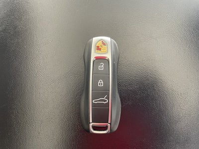 2026 Porsche Panamera 4 AWD