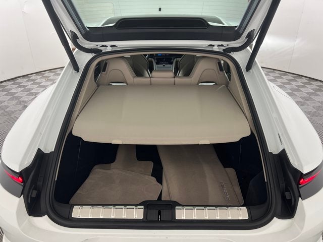 2025 Porsche Panamera Base