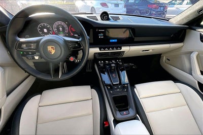 2025 Porsche 911 Carrera 4 GTS