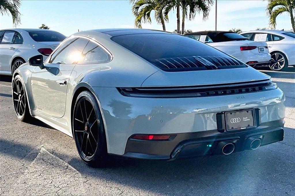 2025 Porsche 911 Carrera 4 GTS