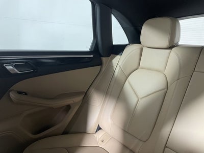 2021 Porsche Macan Base