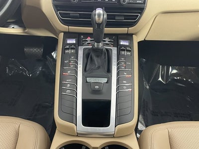 2021 Porsche Macan Base