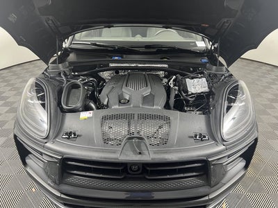 2023 Porsche Macan Base